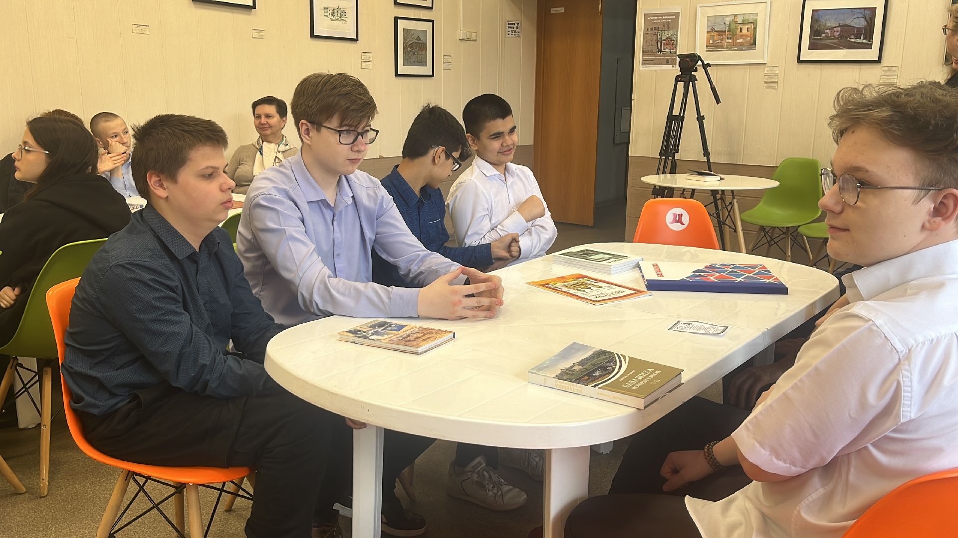 лекция в библиотеке, библио-холл, лекция для школьников, балашиха,