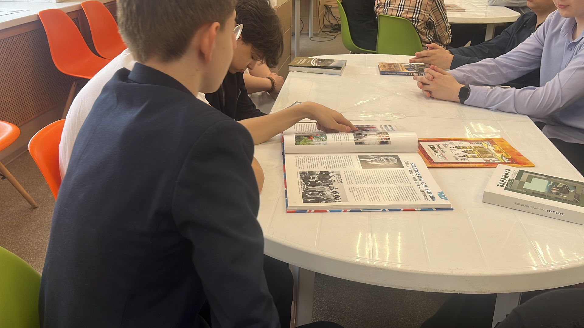 лекция в библиотеке, библио-холл, лекция для школьников, балашиха,