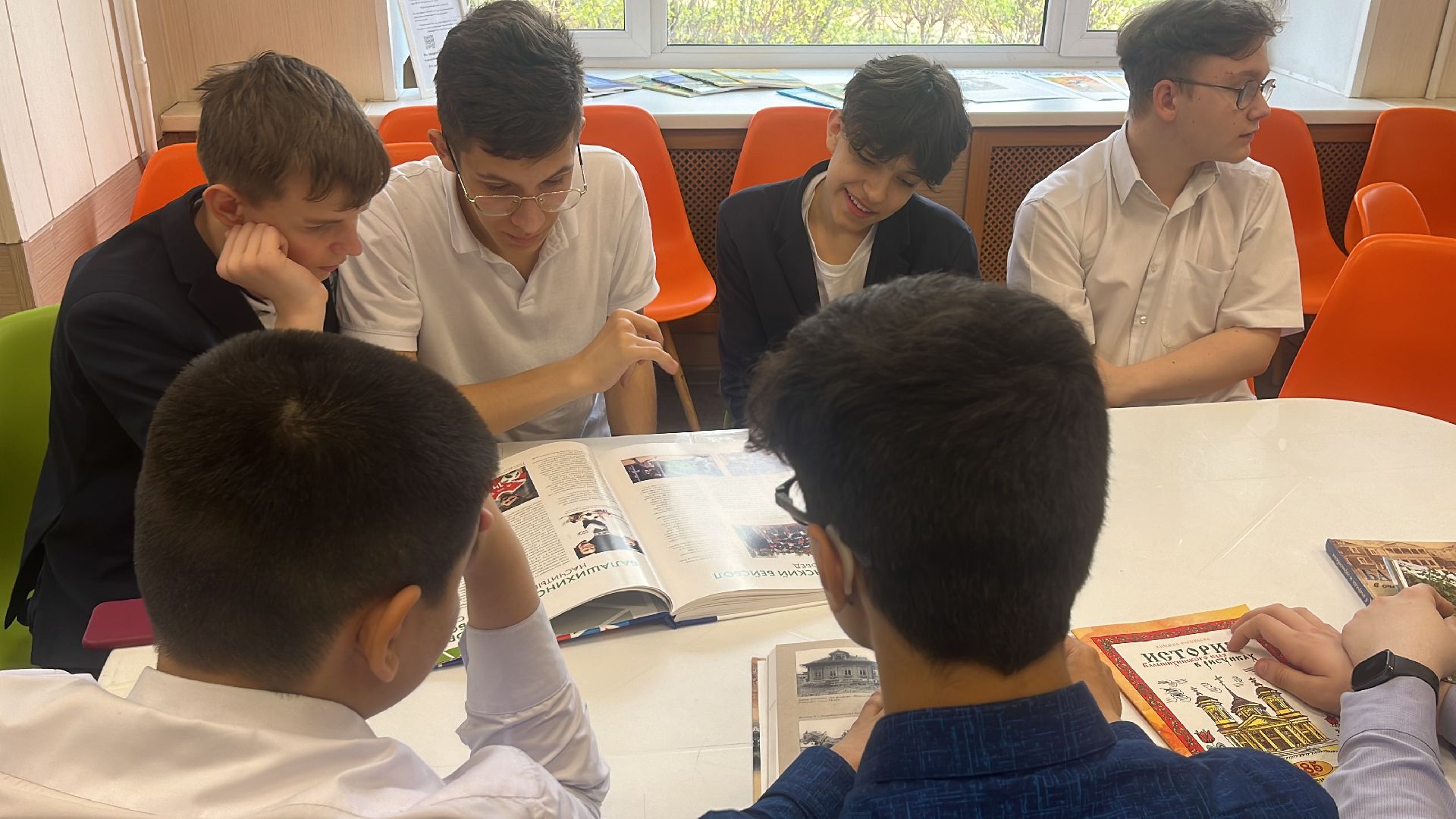 лекция в библиотеке, библио-холл, лекция для школьников, балашиха,