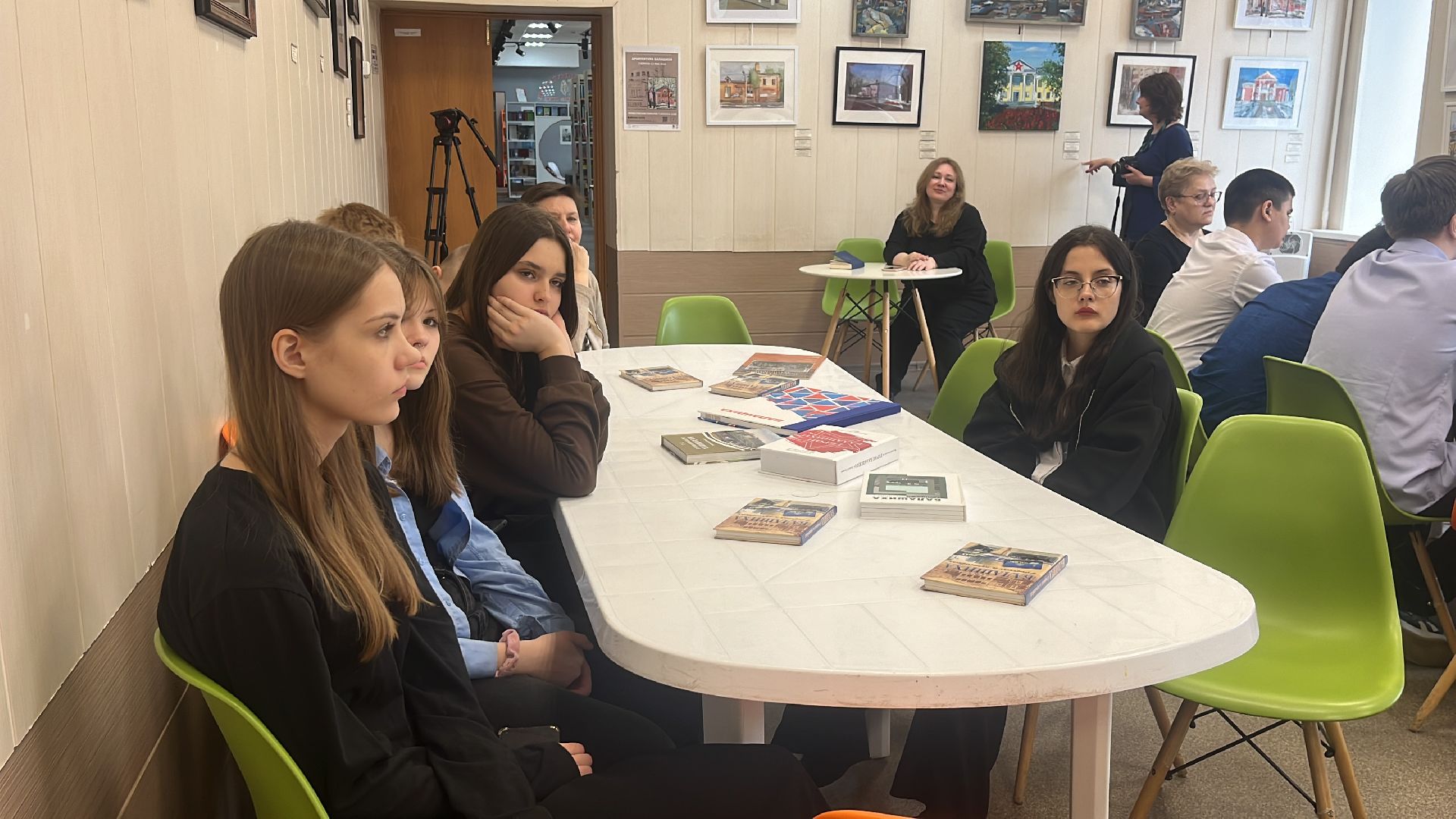 лекция в библиотеке, библио-холл, лекция для школьников, балашиха,