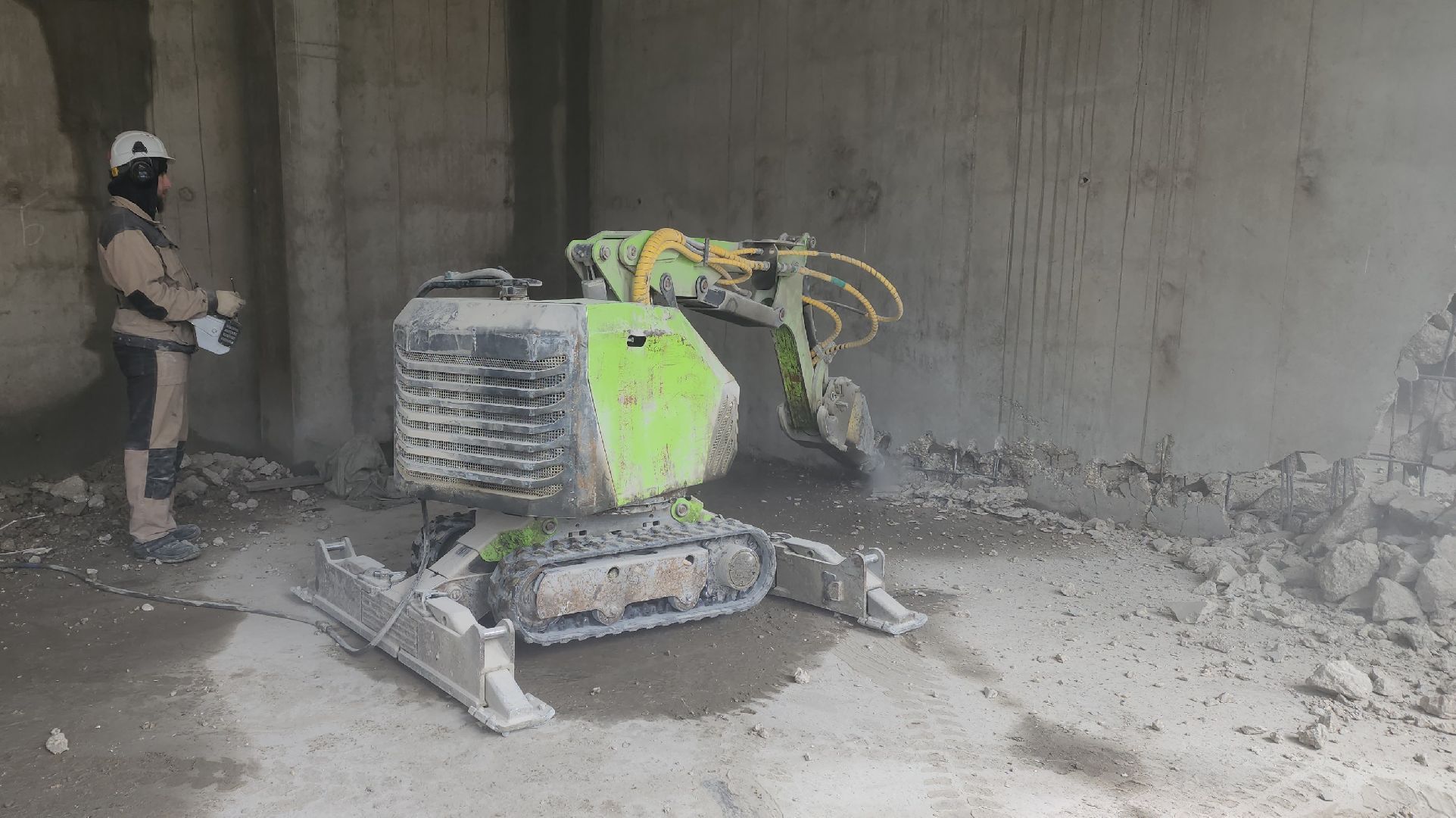 строительство соцобъектов, поручение губернатора, реконструкция школы, дзержинский,