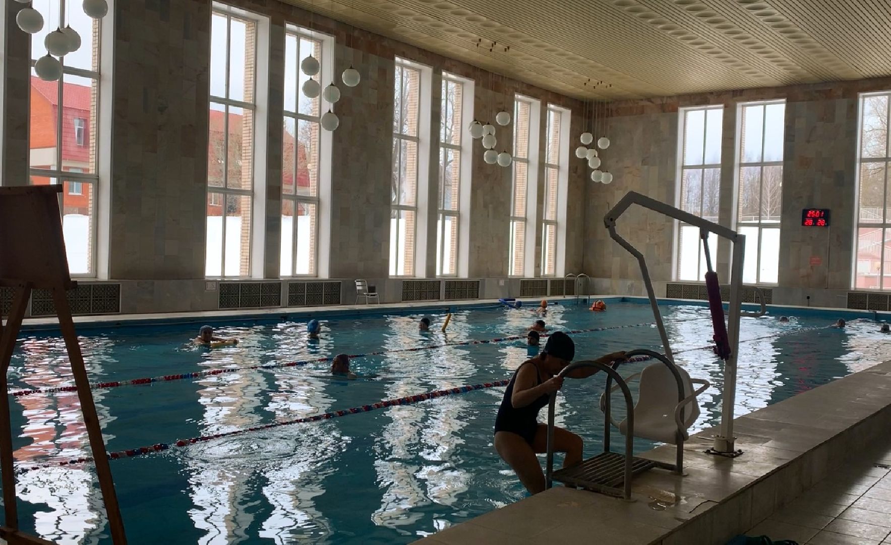 Краснознаменск, общество