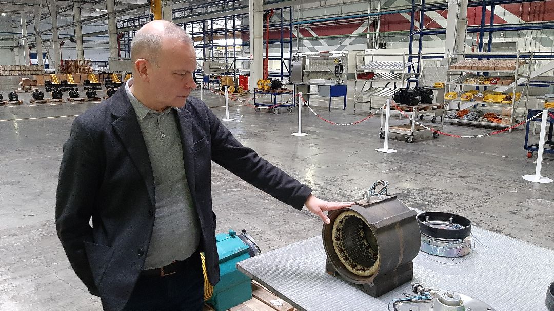 завод, лифты, студенты, импортозамещение,