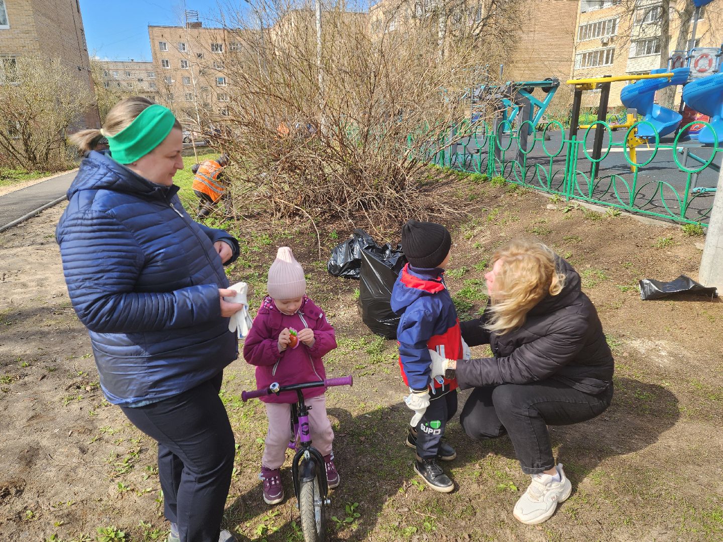 красноармейск, г.о. пушкинский, детская площадка, субботник,