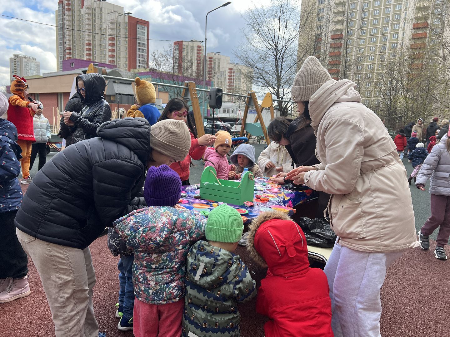 химки, субботник, уборка города, детский праздник,