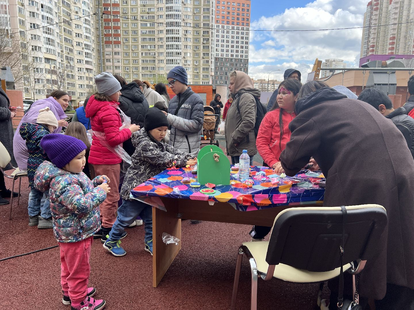 химки, субботник, уборка города, детский праздник,