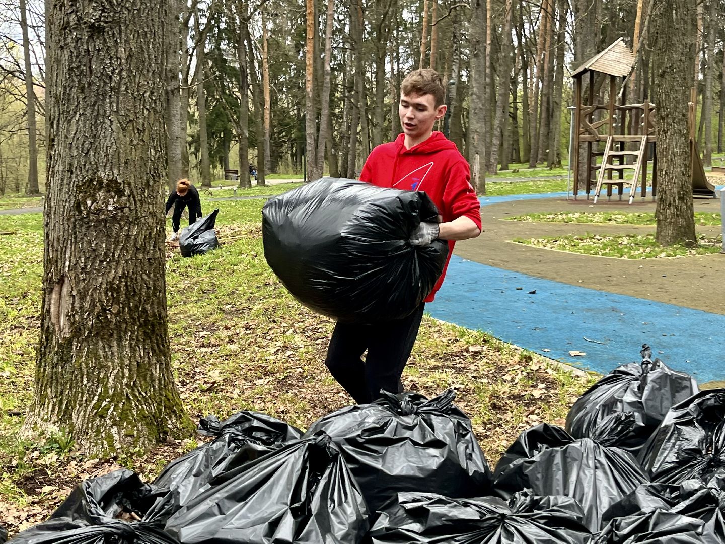 наро-фоминск, чистое подмосковье, субботник, кантемировский парк, движение первых,