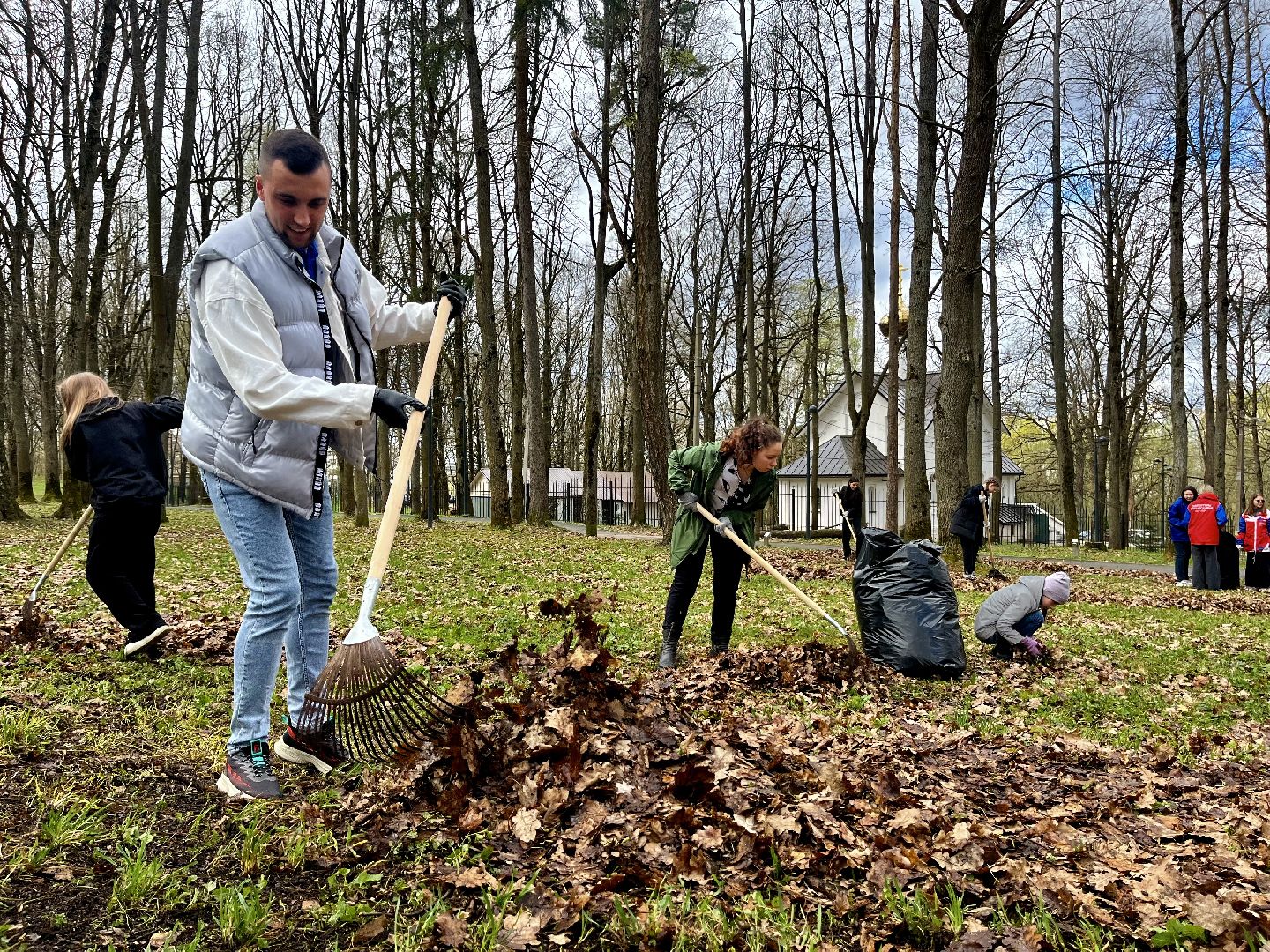 наро-фоминск, чистое подмосковье, субботник, кантемировский парк, движение первых,