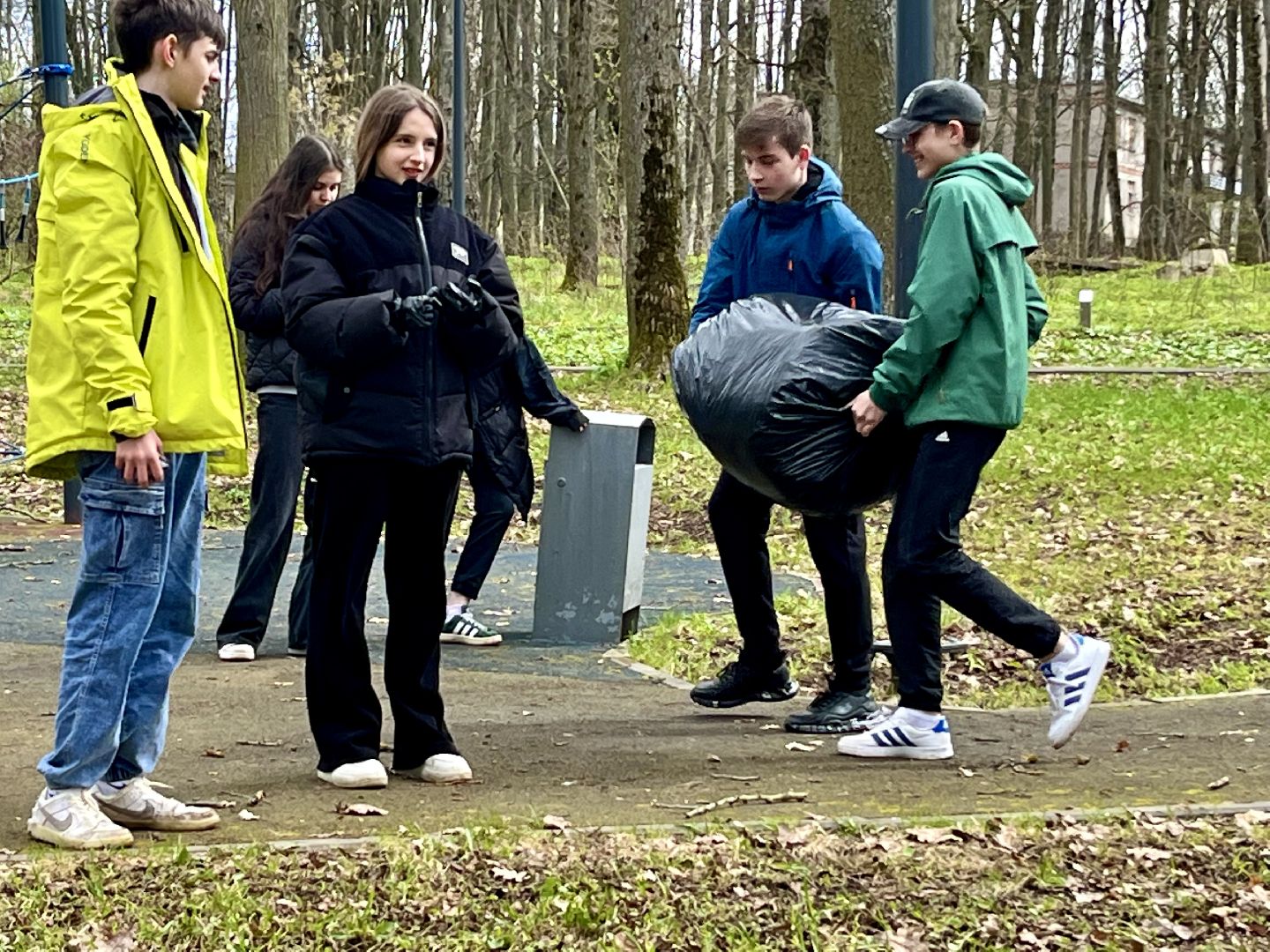 наро-фоминск, чистое подмосковье, субботник, кантемировский парк, движение первых,
