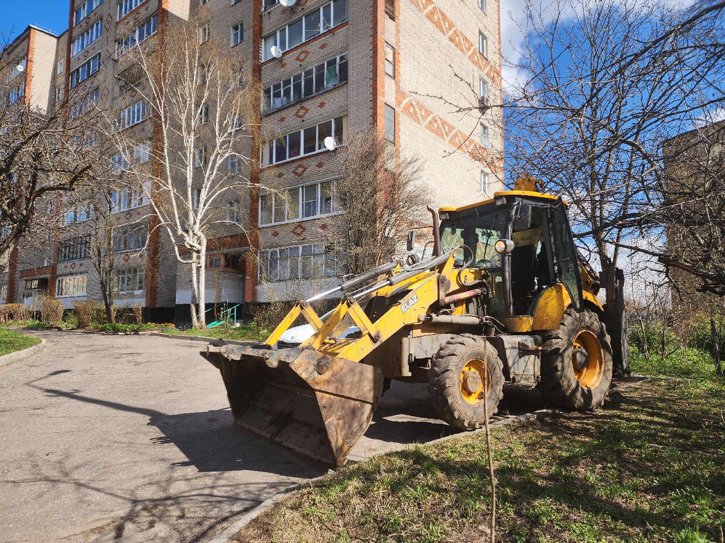красноармейск, г.о. пушкинский, субботник, поливальная машина,