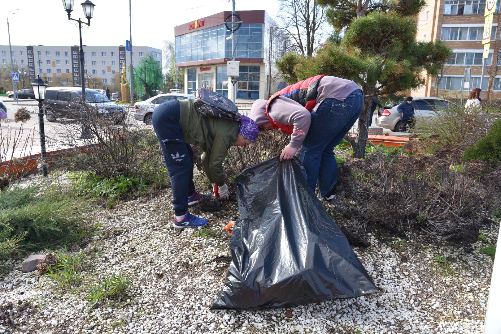 лотошино, субботник, региональный субботник, уборка улиц, благоустройство,