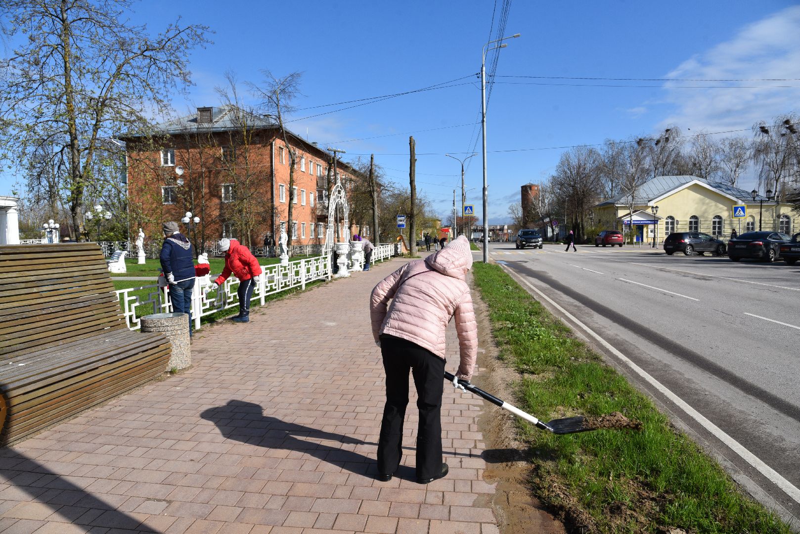 лотошино, субботник, региональный субботник, уборка улиц, благоустройство,
