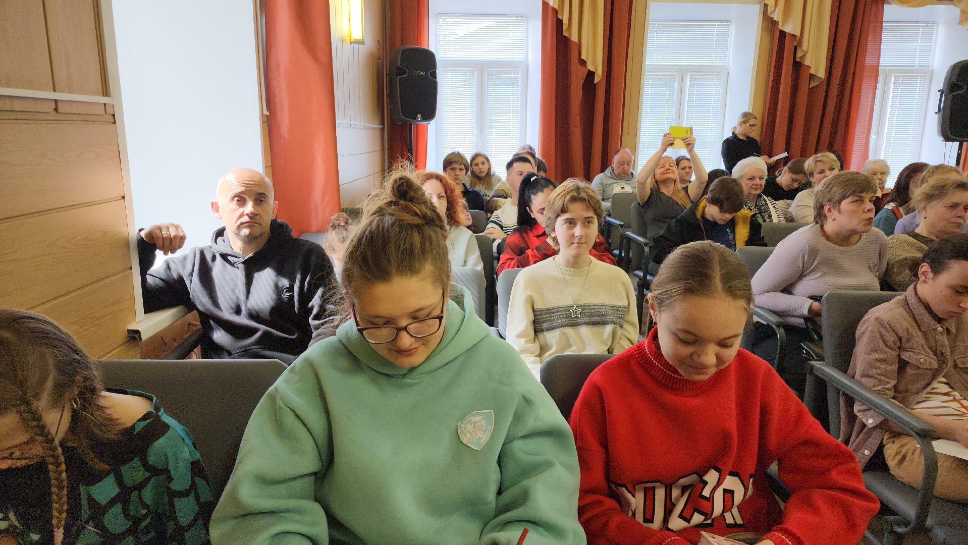 кашира, дши, отчетный концерт, сибемольки, хор, капельки, рябиновая гроздь, баян, домра,