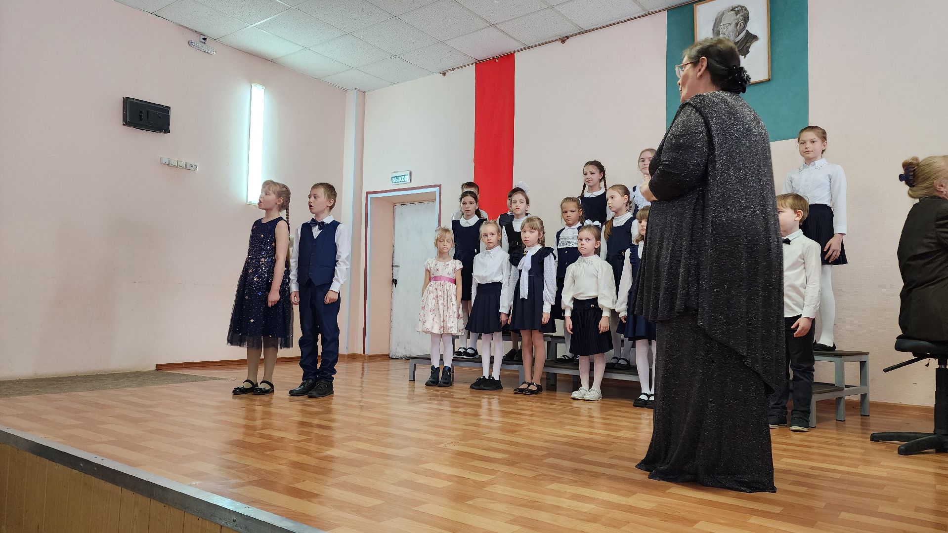 кашира, дши, отчетный концерт, сибемольки, хор, капельки, рябиновая гроздь, баян, домра,