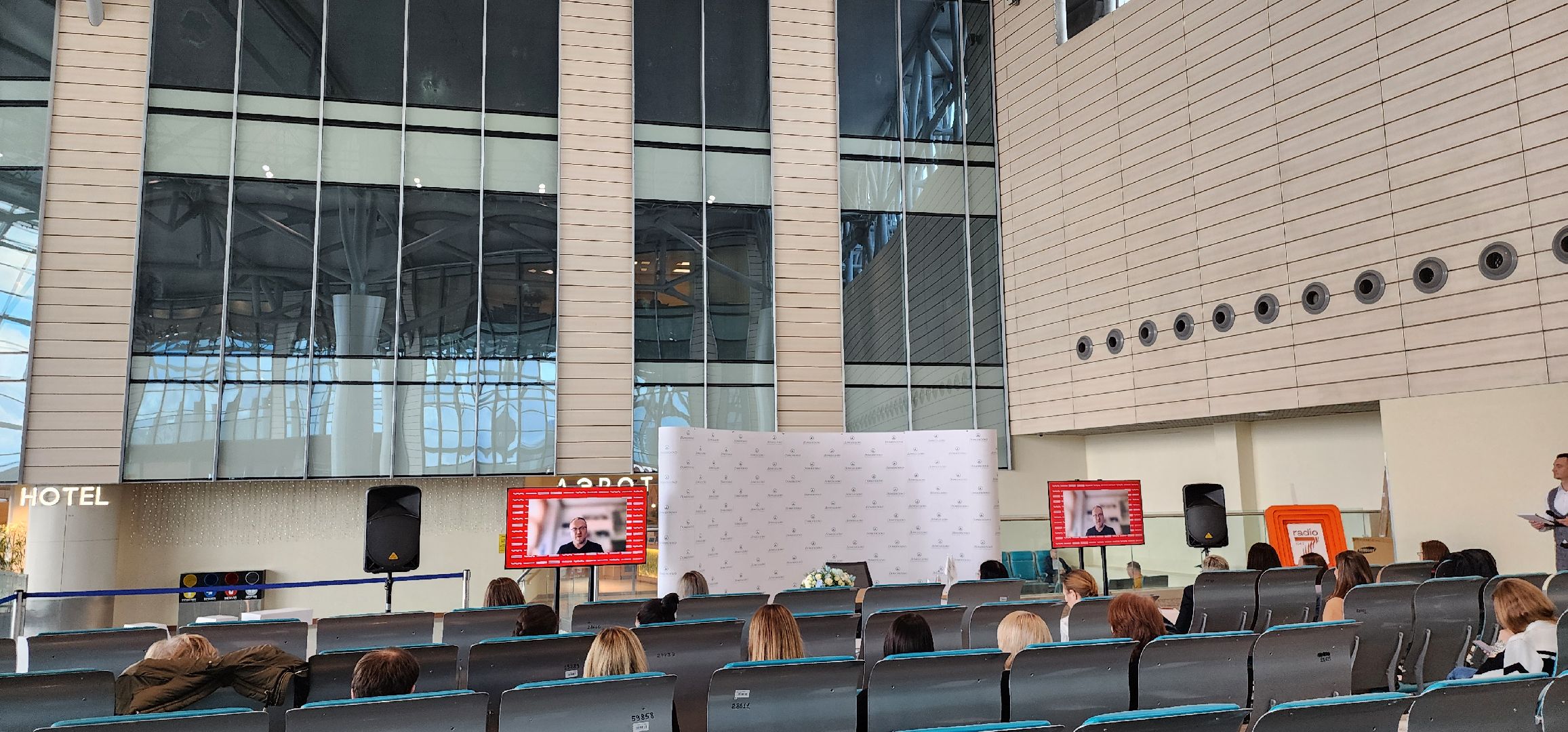 тотальный диктант, Олег Машков, аэропорт Домодедово,