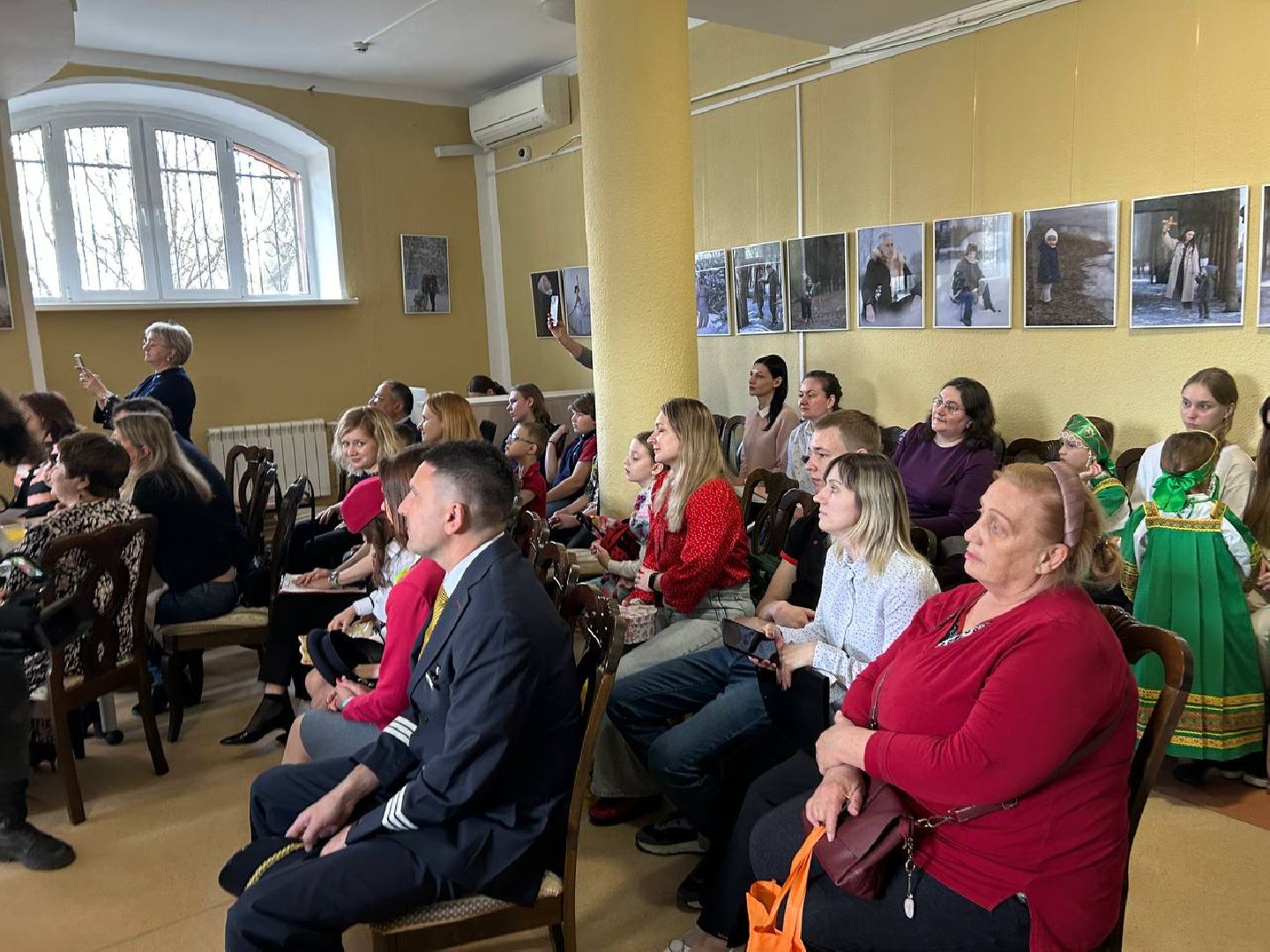 читающая семья, библиотека Ахматовой, Домодедово,