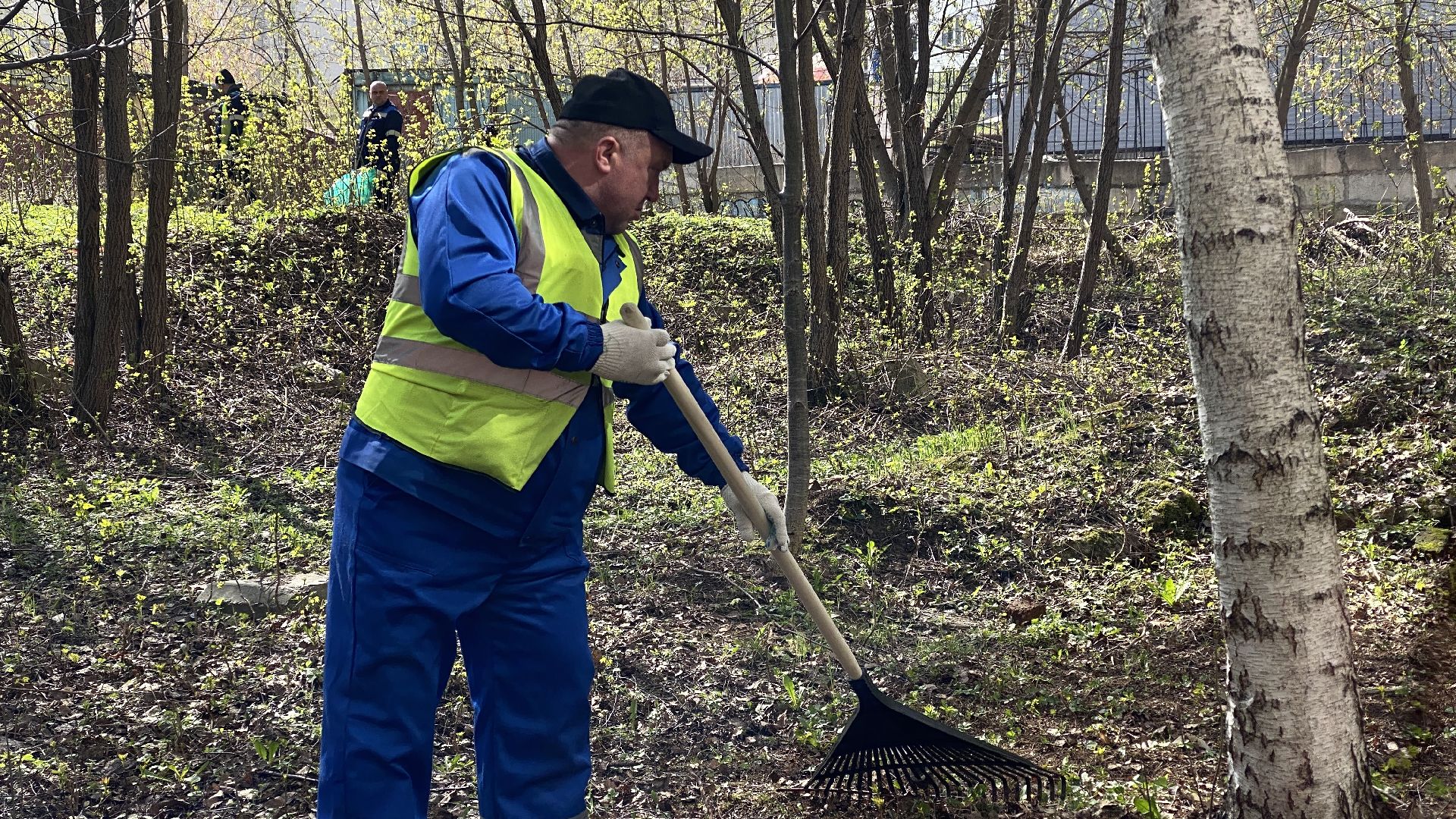субботник, сквер, уборка города, уборка мусора, ленинский городской округ,