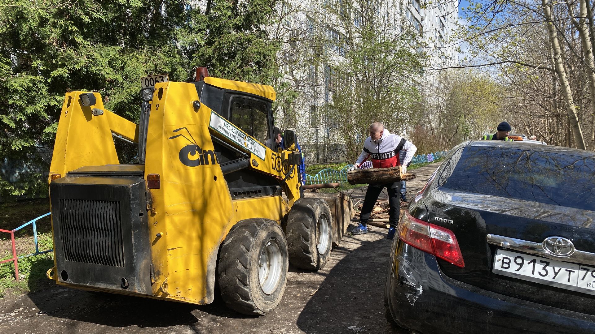 субботник, сквер, уборка города, уборка мусора, ленинский городской округ,
