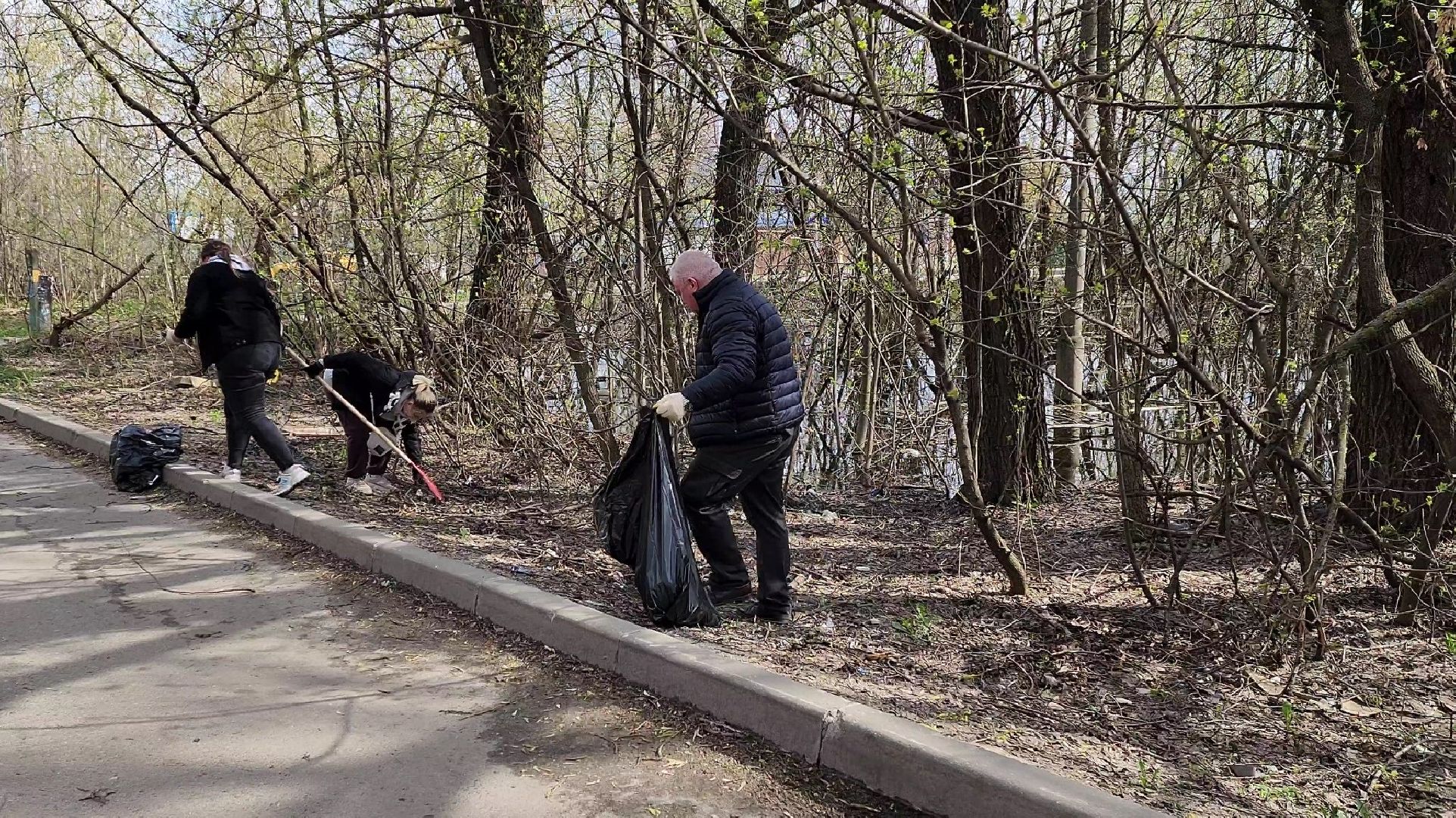 месяц чистоты и благоустройства, субботник, уборка территории,