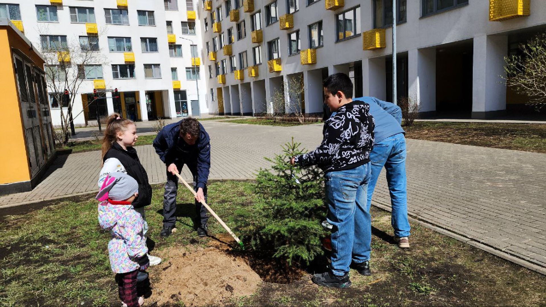 люберцы, глава городского округа люберцы владимир волков, субботник, жители,
