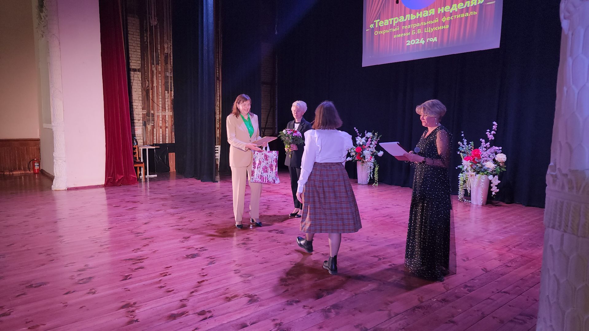 кашира, театральный фестиваль, подведение итогов, борис щукин, спектакль, кукольный спекаткль, конкурс чтецов, гран-при,