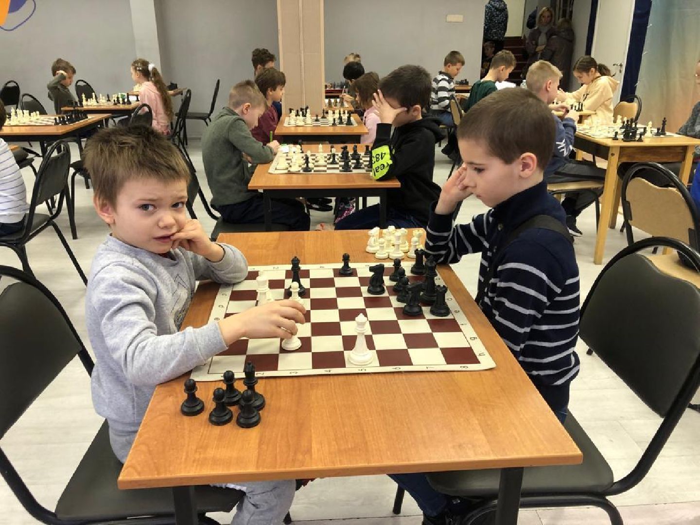 Молодежный центр дружба, Людмила Луговская, кружки, объединения, авиамоделирование, китайский язык, дизайн интерьера, детское телевидение Взлет,