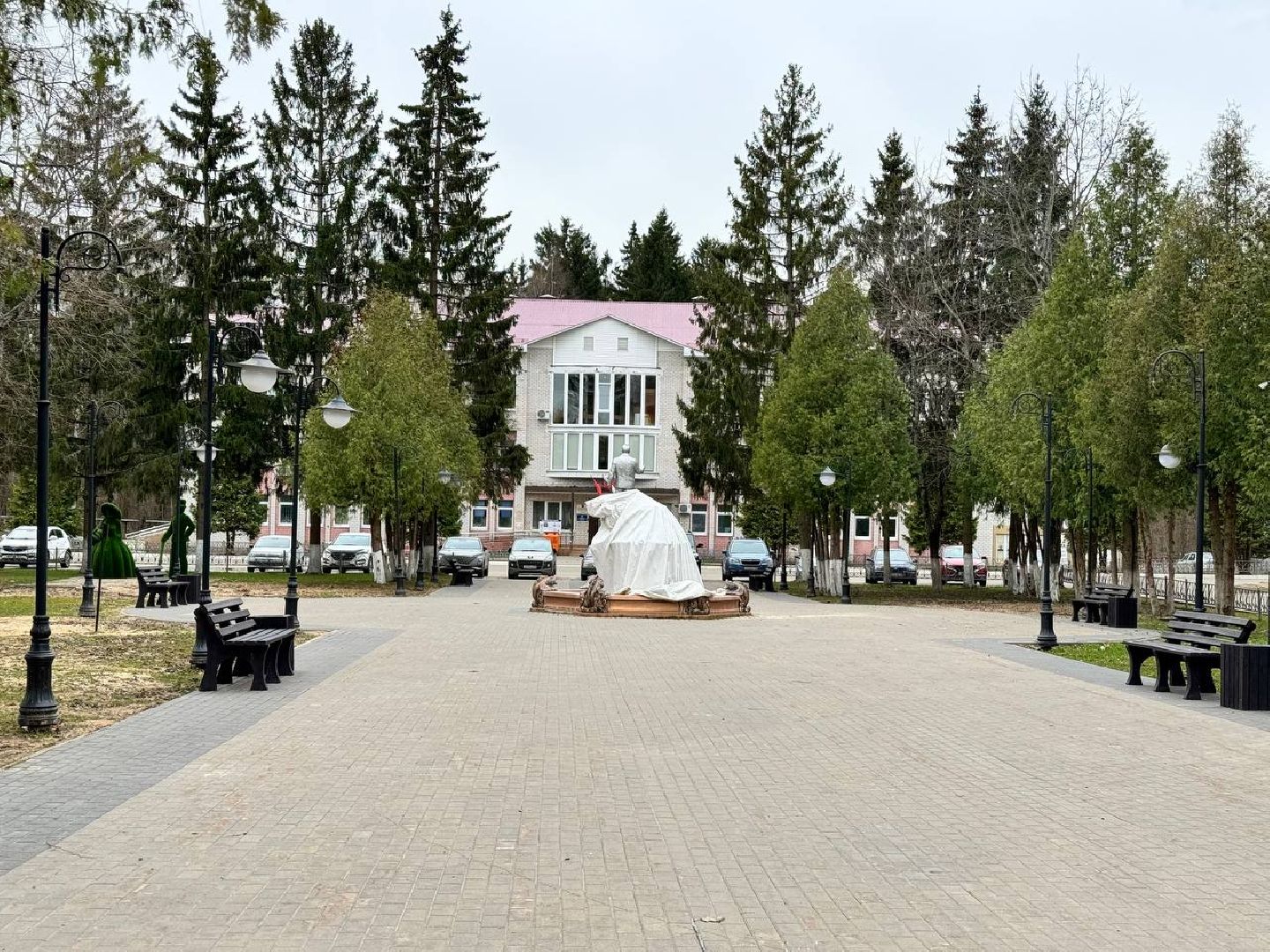 месячник благоустройства, сквер, чистота, уборка,