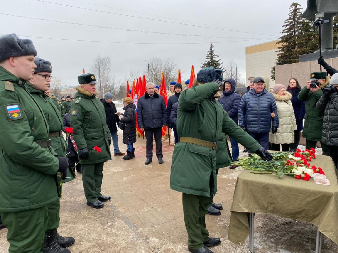 Краснознаменск, общество