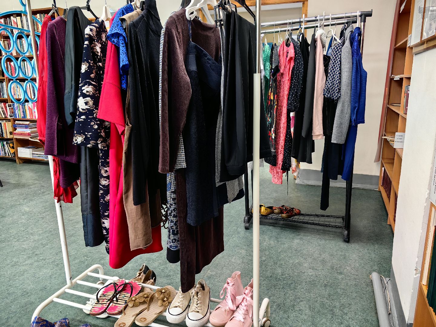 своп, обмен вещами, обмен книгами, экология,