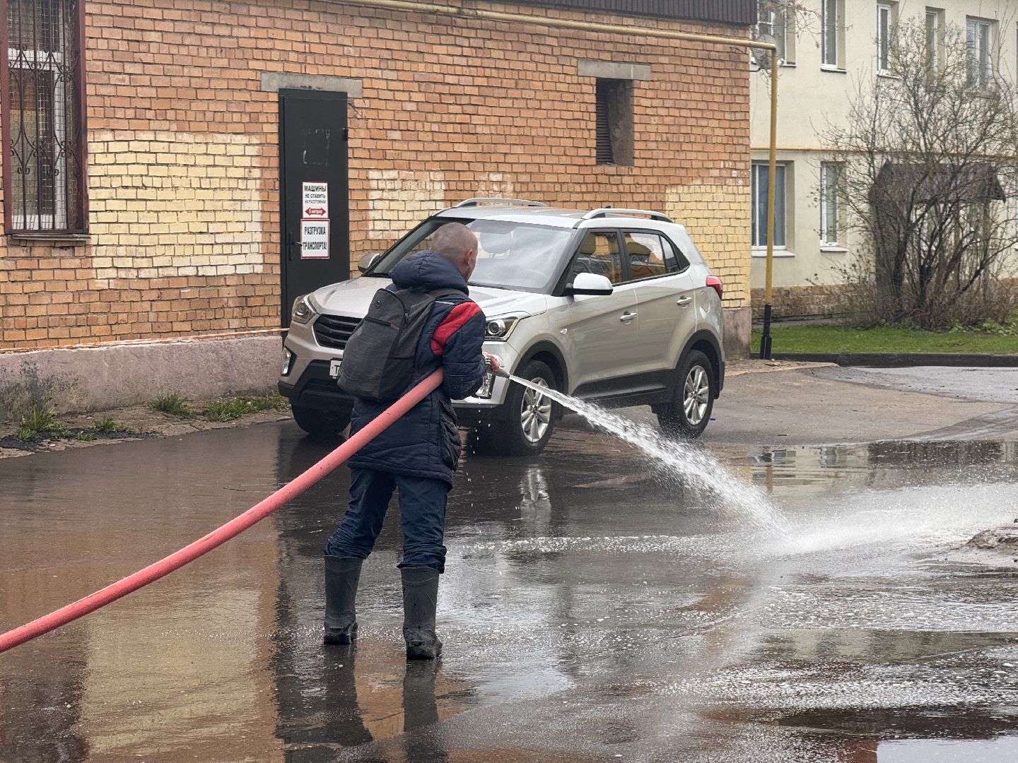 шаховская, коммунальная техника, уборка дворов,
