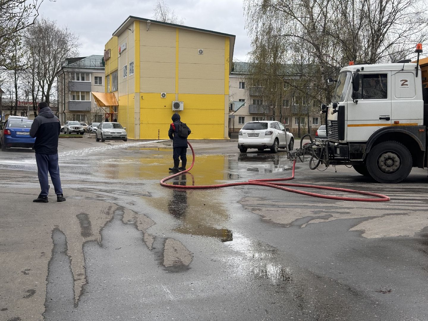 шаховская, коммунальная техника, уборка дворов,