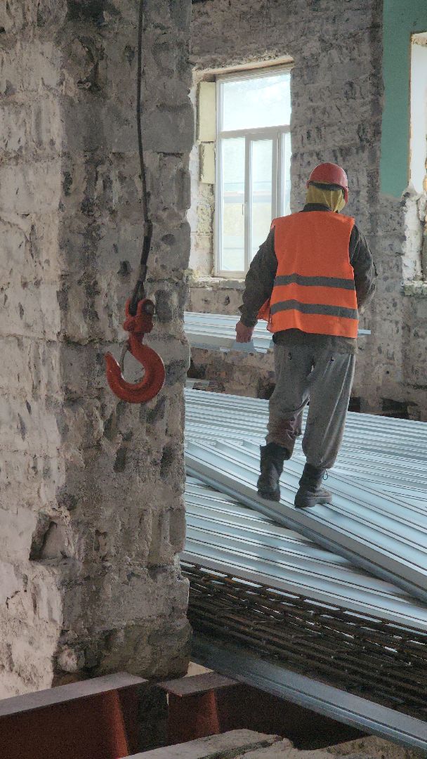 Дубна, Школа 1, Капремонт, Строительство, Монтаж перекрытий,