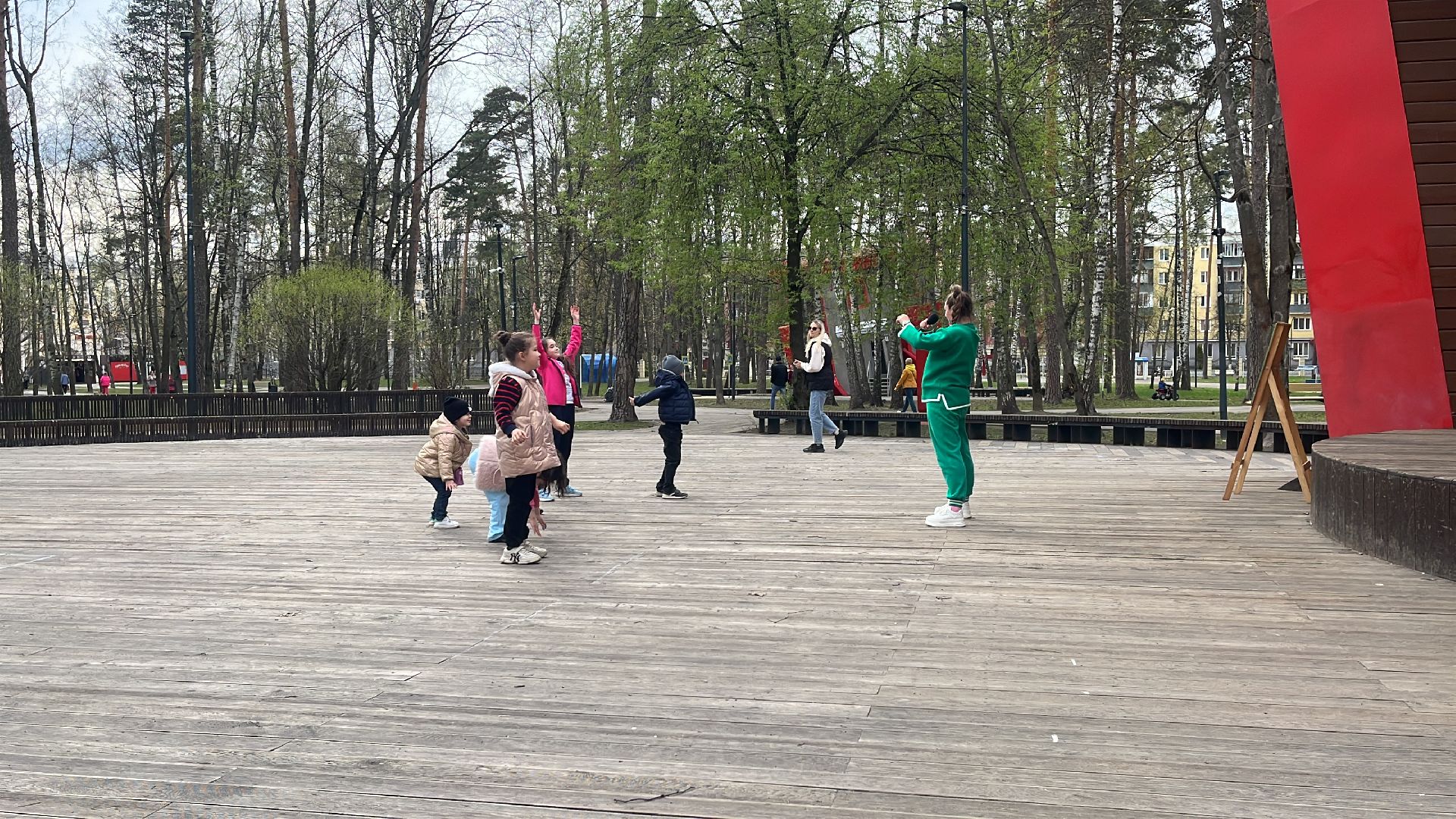 танцы, танцевальная разминка, дети, парк пехорка,
