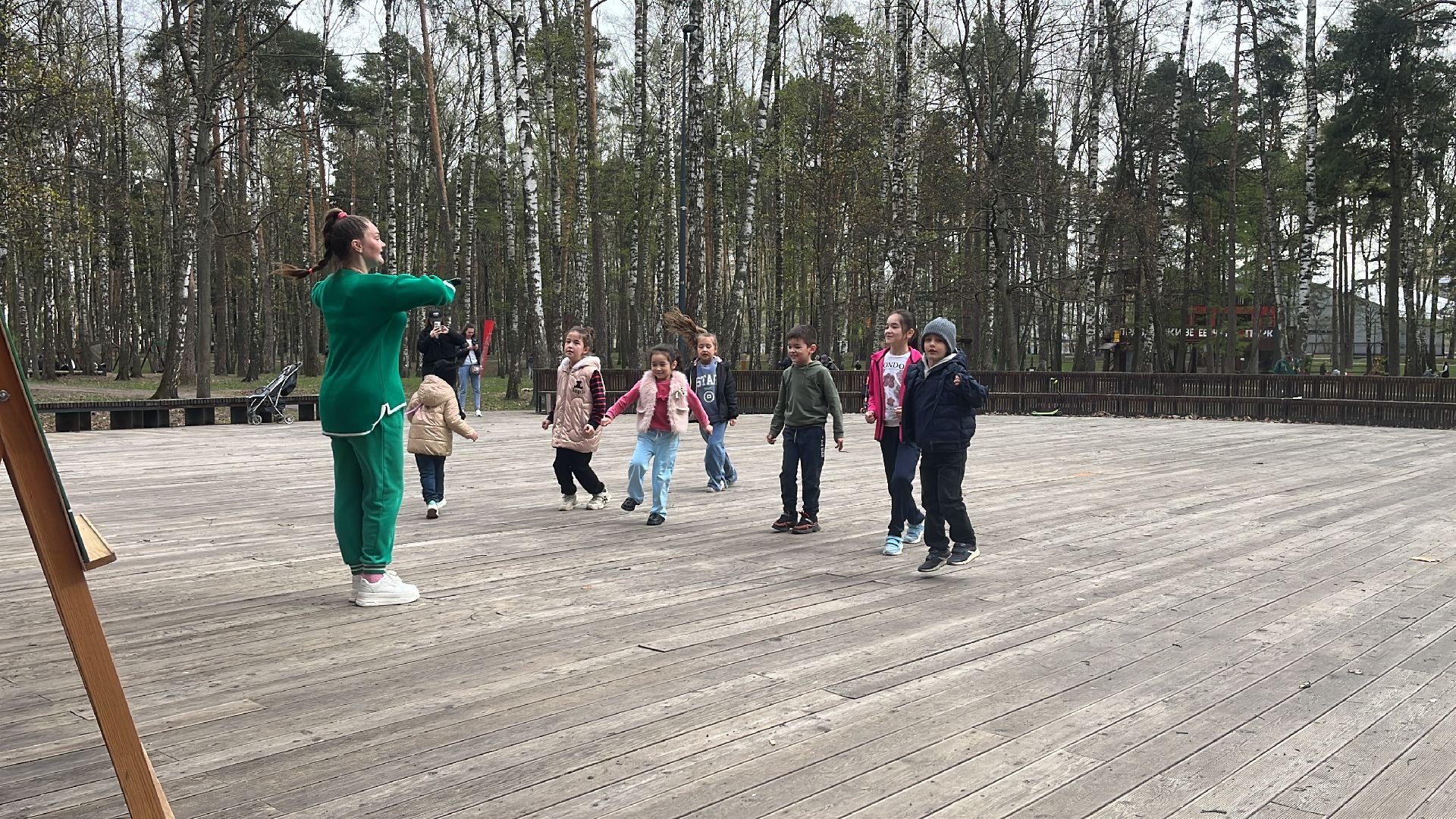 танцы, танцевальная разминка, дети, парк пехорка,