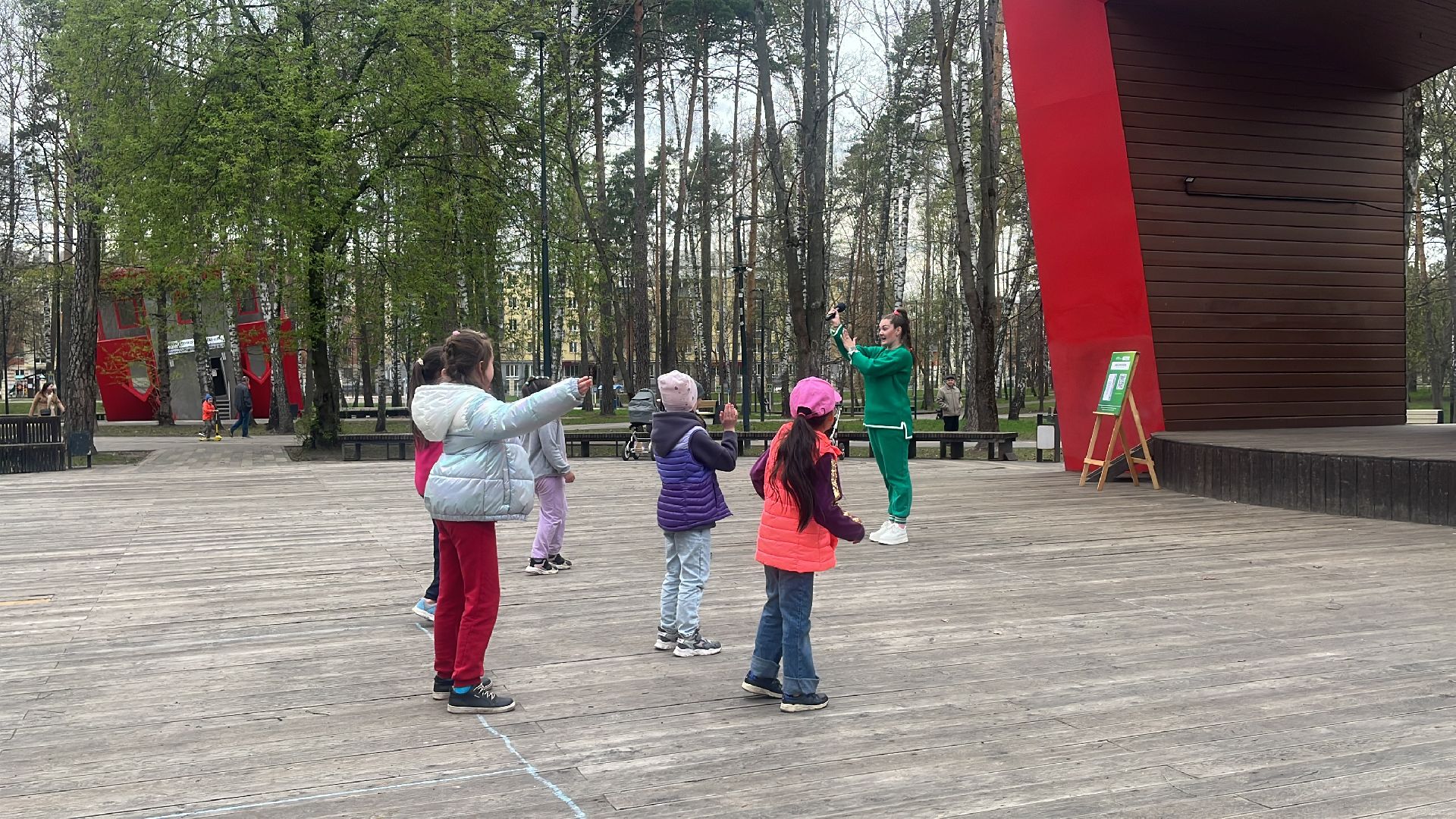 танцы, танцевальная разминка, дети, парк пехорка,