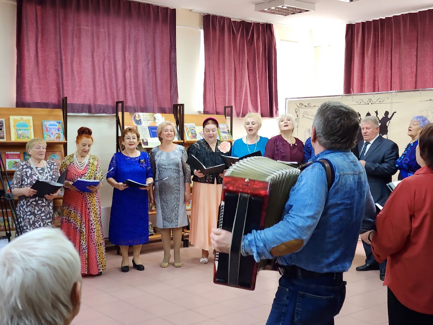 ногинск, активное долголетие, общество, центральная библиотека, концерт,
