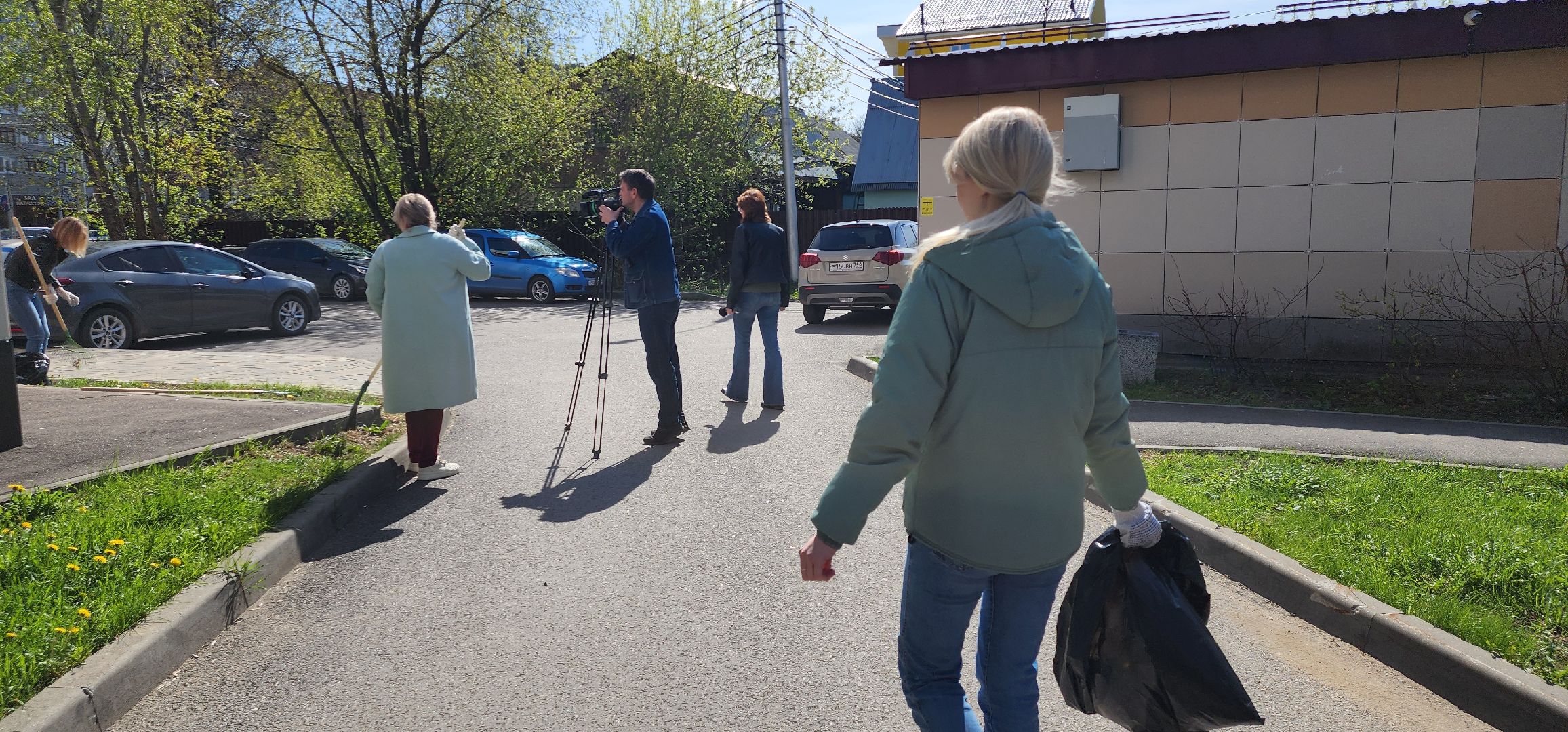 журналисты Домодедова, субботник, весенняя уборка улиц,