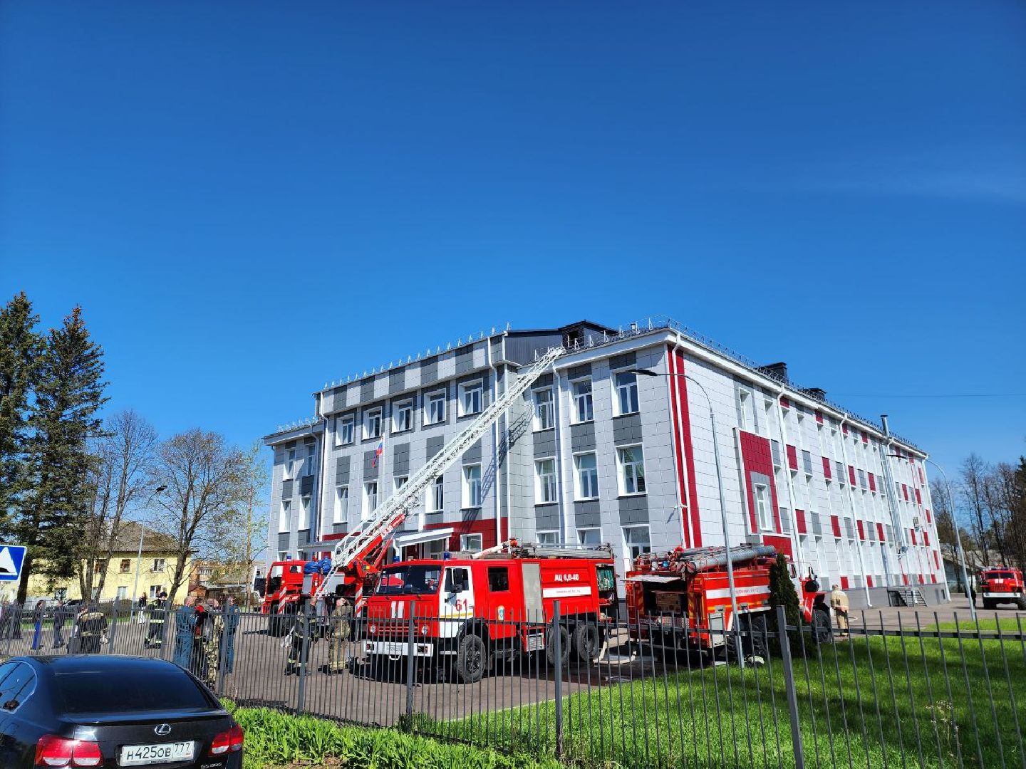 можайск, можайский городской округ, подмосковье, чп, школа, задымление, пожарные расчеты, глава округа,