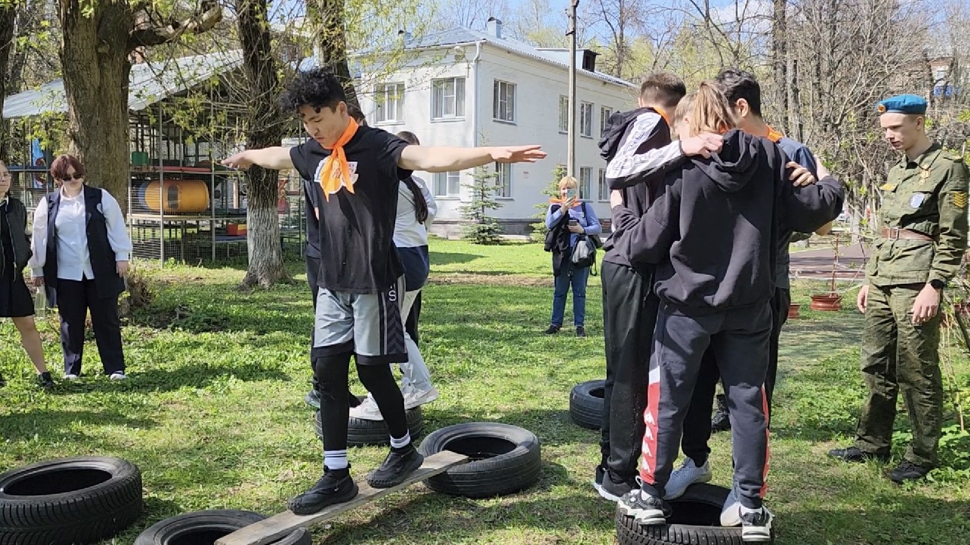 химки, зарница, военно-патриотическая игра, соревнования, школьники,