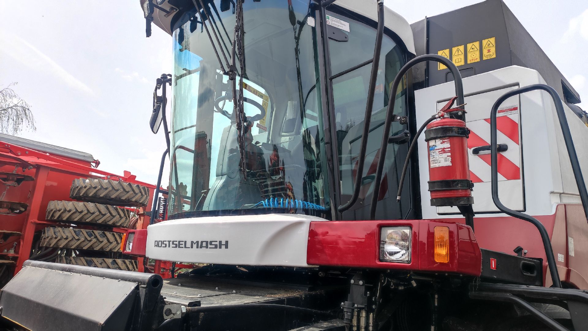 волоколамск, трактор, комбайн, сельхозтехника, урожай 2024, молоко,