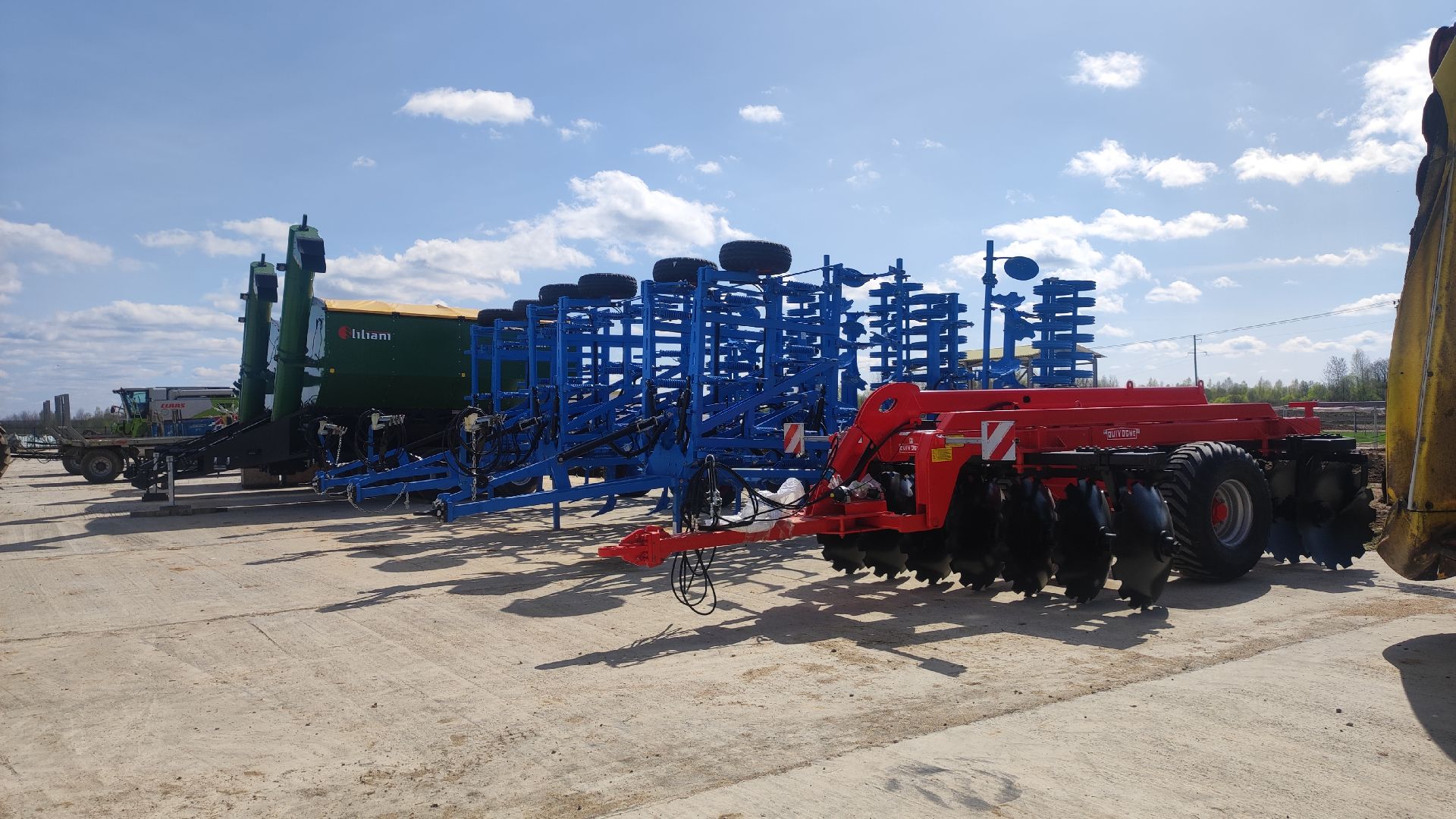 волоколамск, трактор, комбайн, сельхозтехника, урожай 2024, молоко,