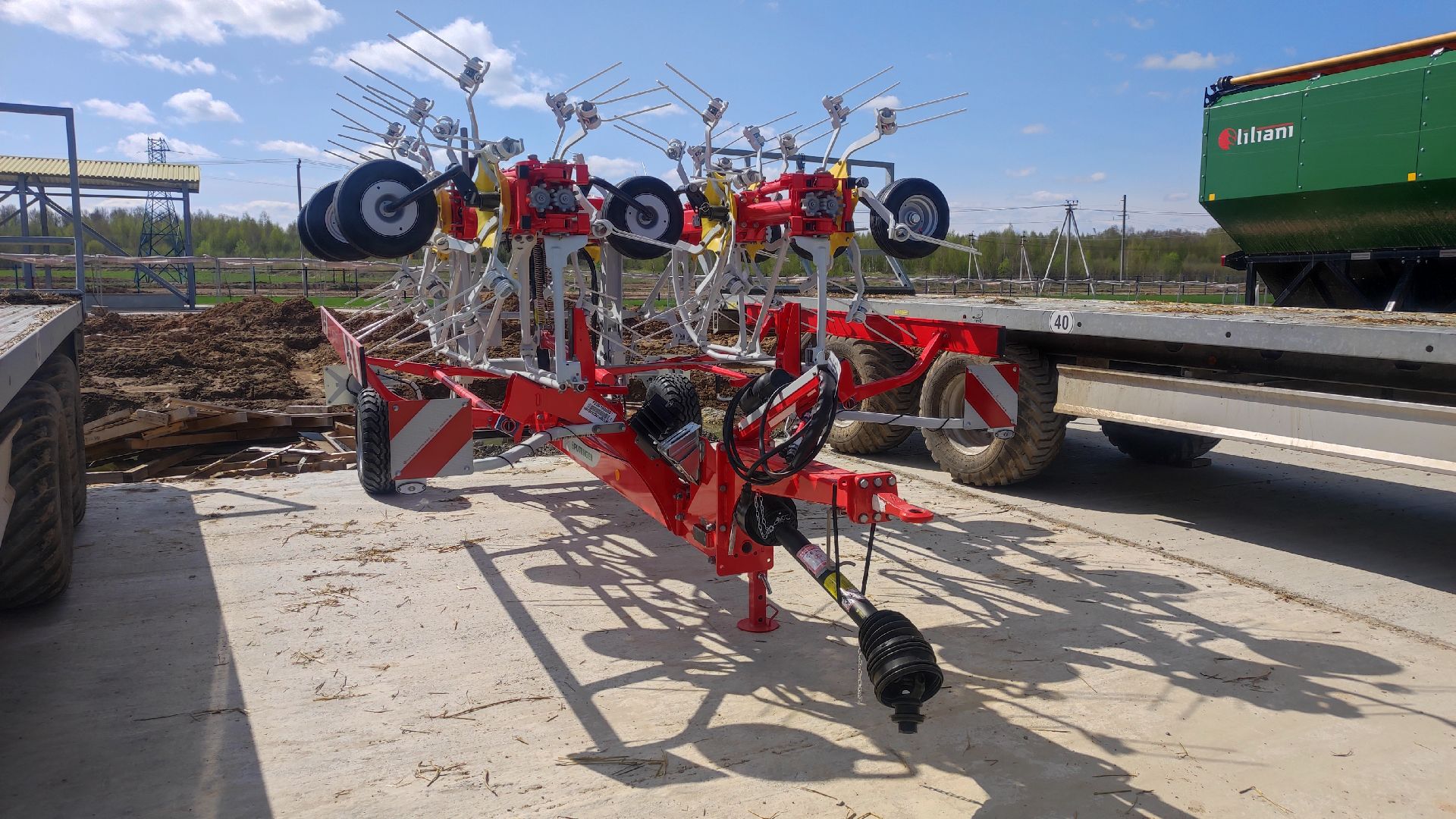 волоколамск, трактор, комбайн, сельхозтехника, урожай 2024, молоко,