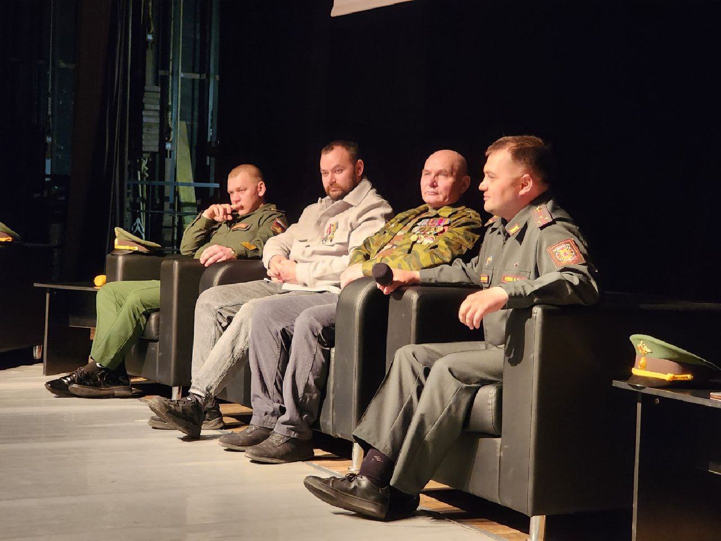 можайск, можайский городской округ, подмосковье, за закрытым занавесом, диалоги с героями, ветераны боевых действий молодежь, общество, боевой путь, истории,