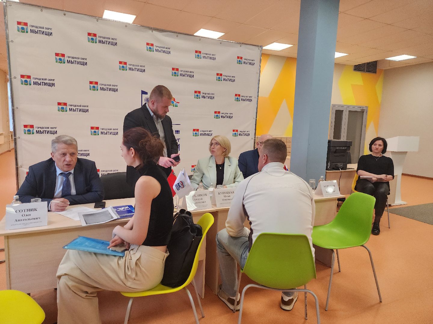 Дольщики,выездная администрация,