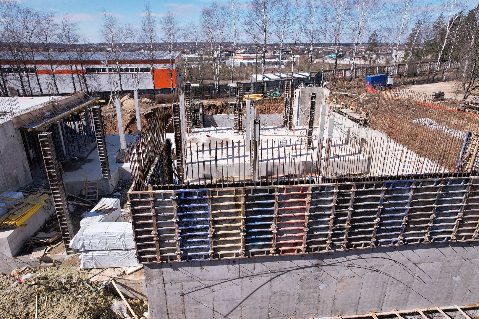 видео с коптера, школа, истра, пристройка,