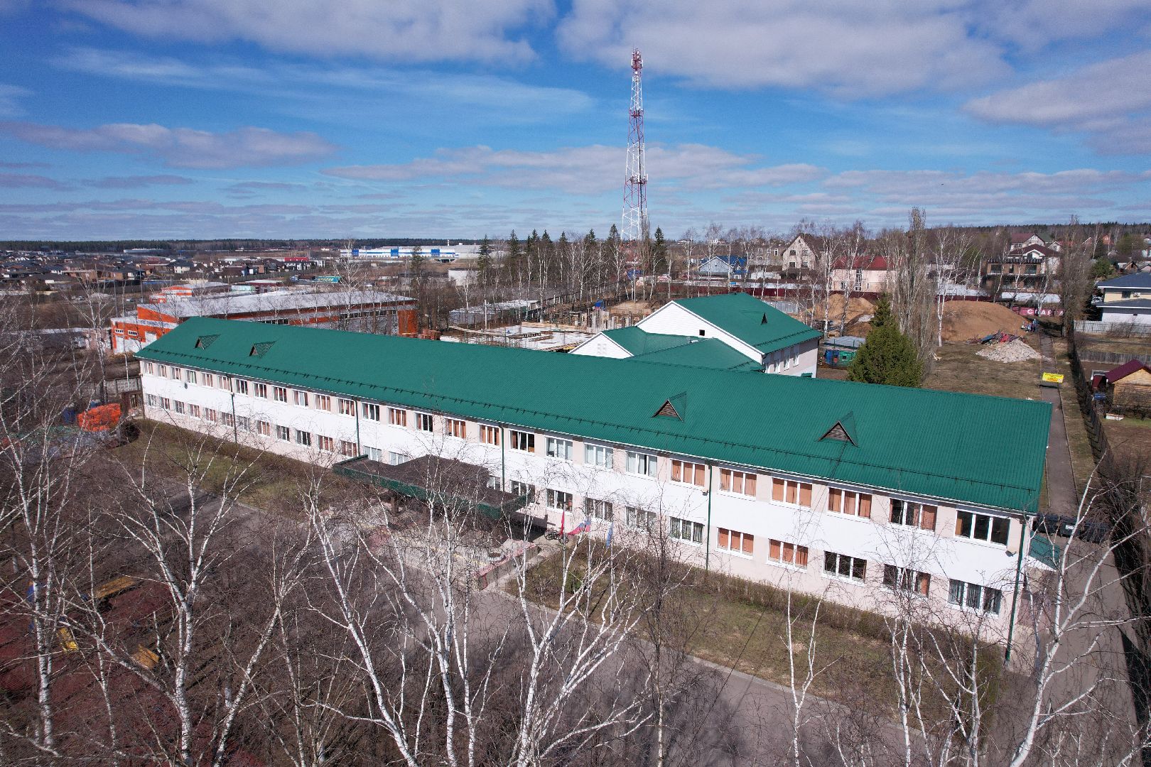 видео с коптера, школа, истра, пристройка,