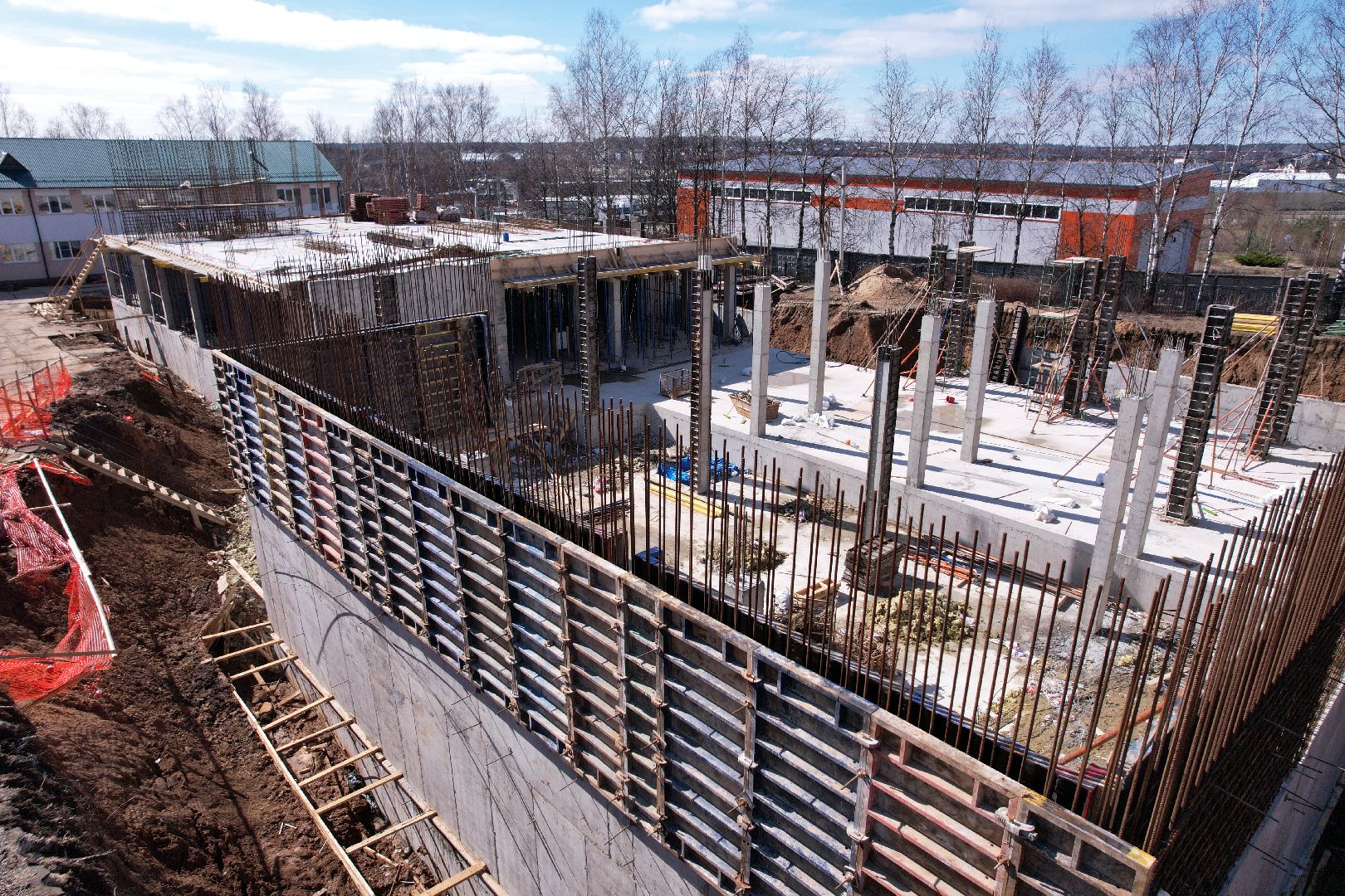 видео с коптера, школа, истра, пристройка,