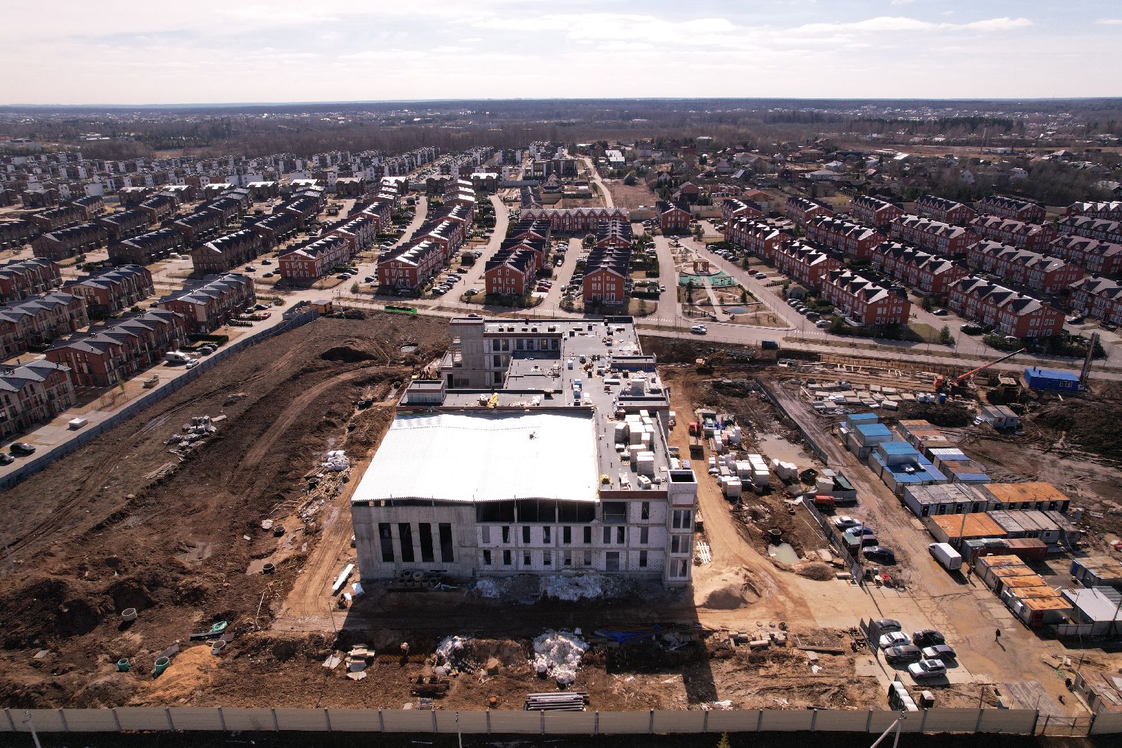 видео с коптера, истра, школа, строительство,