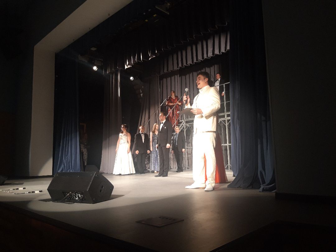 искусство, театр,