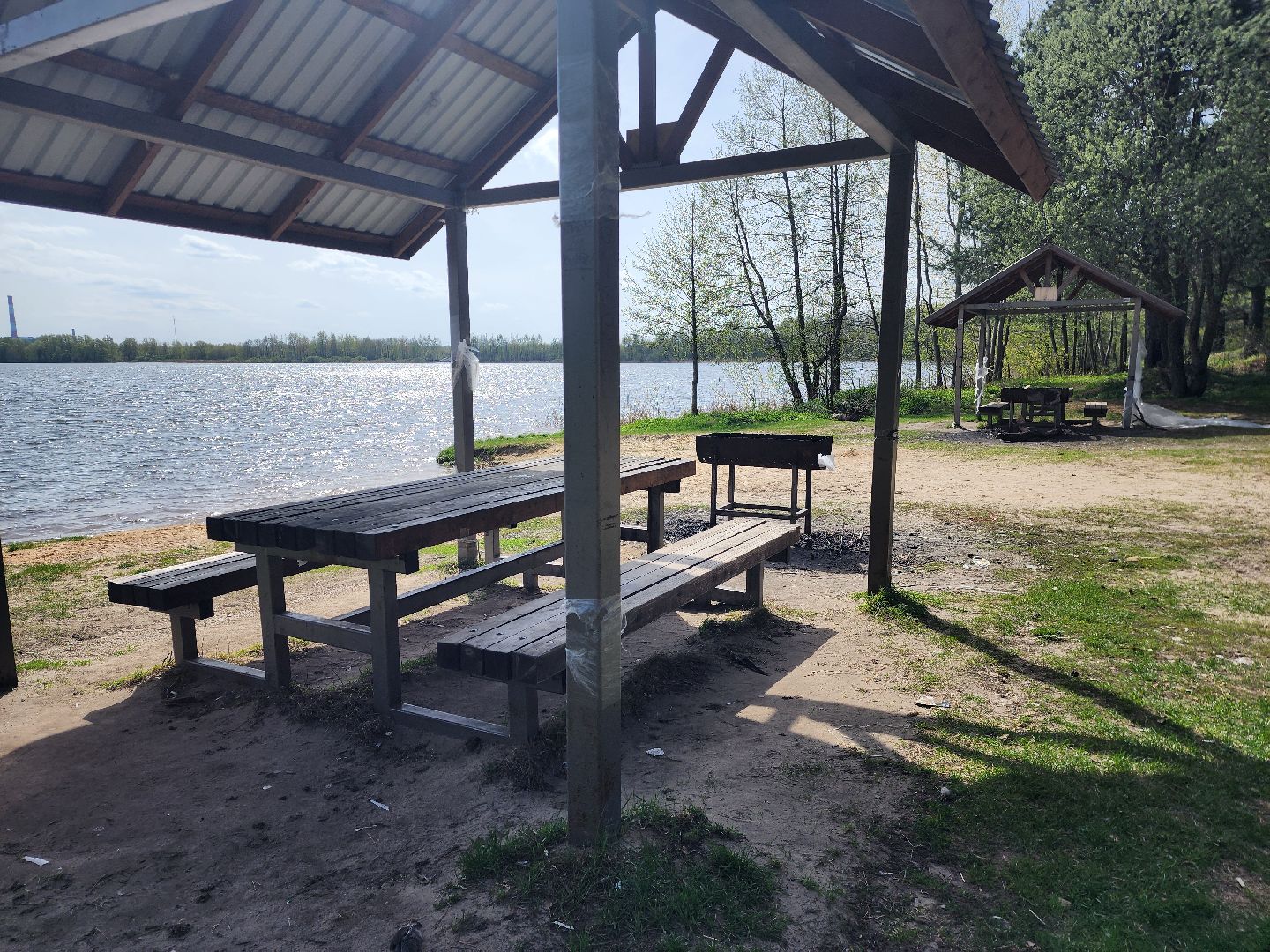 мангалы шашлыки, шатура, зона отдыха, природа, озеро, отдых на природе, отдых в подмосковье,